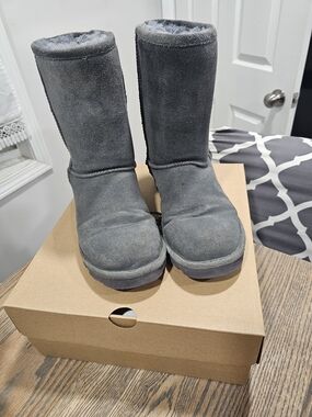 Bear Paw Woman's Boots - Gray